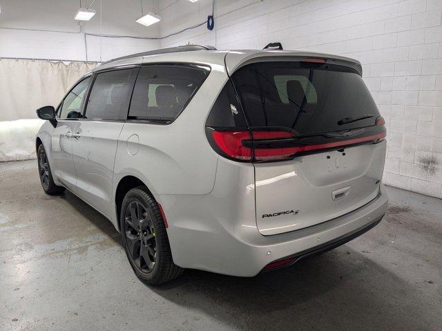 new 2026 Chrysler Pacifica car, priced at $46,261