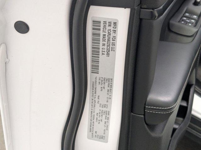 new 2025 Jeep Grand Cherokee car, priced at $35,908