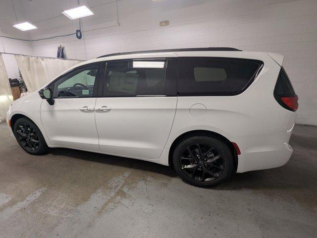 new 2026 Chrysler Pacifica car, priced at $47,813