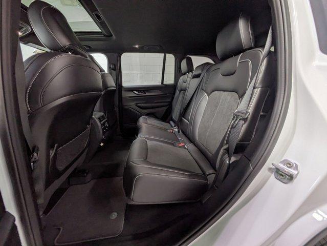 new 2025 Jeep Grand Cherokee car, priced at $45,821