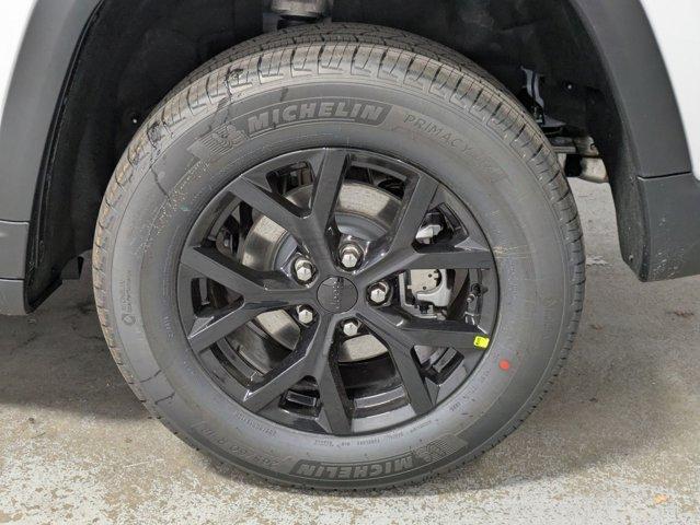 new 2025 Jeep Grand Cherokee car, priced at $45,821