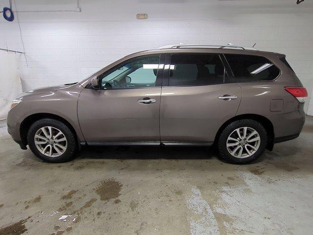used 2014 Nissan Pathfinder car, priced at $6,793