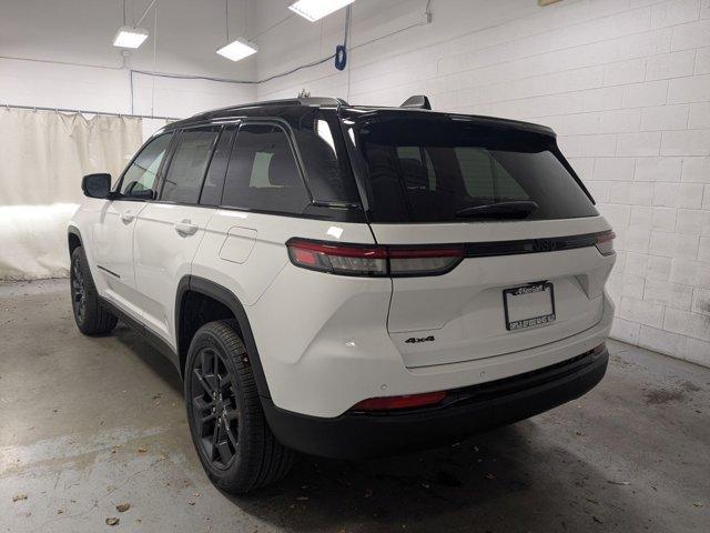 new 2025 Jeep Grand Cherokee car, priced at $50,200