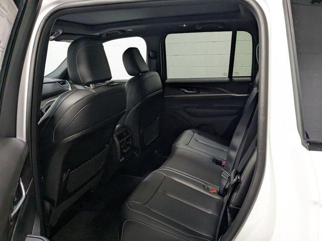 new 2025 Jeep Grand Cherokee car, priced at $50,200