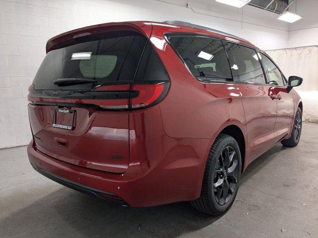 new 2026 Chrysler Pacifica car, priced at $46,261