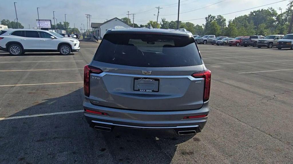used 2022 Cadillac XT6 car, priced at $28,161