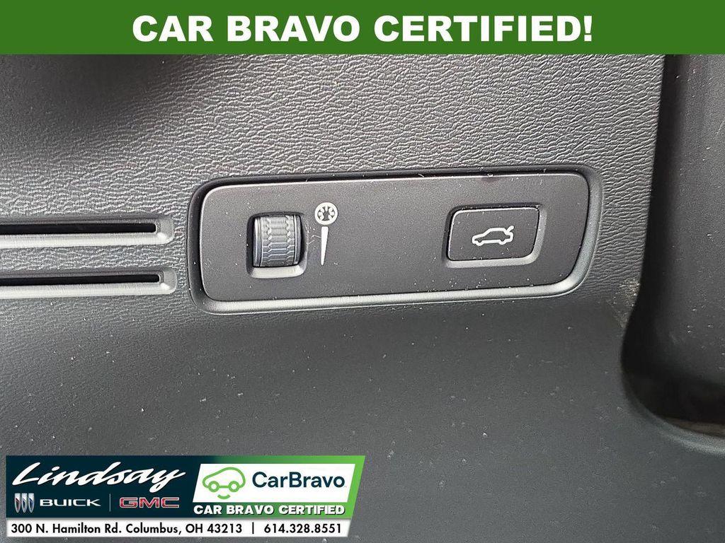 used 2020 Volvo XC40 car, priced at $17,511