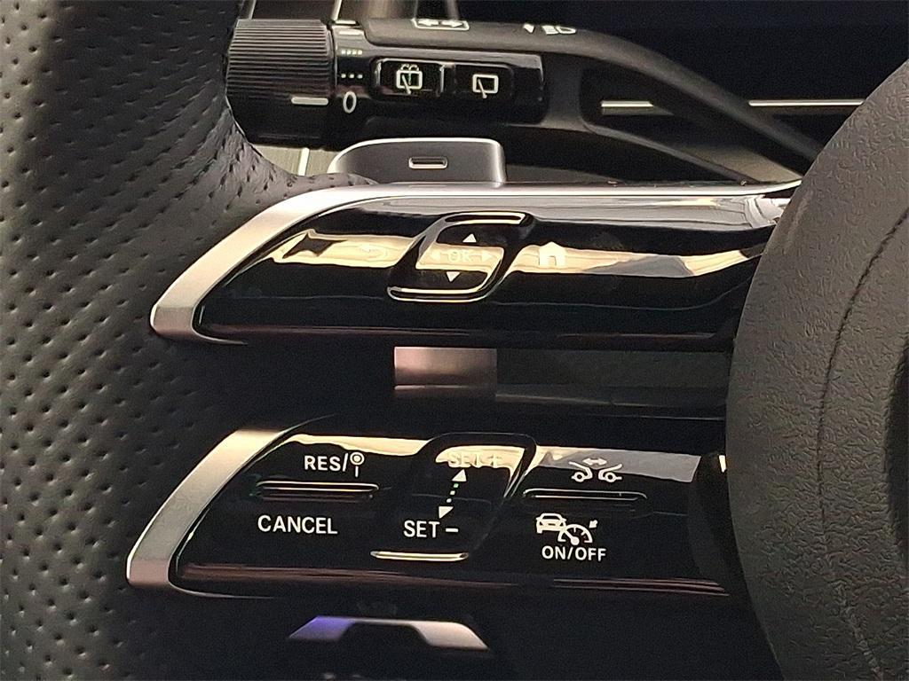 new 2025 Mercedes-Benz GLC 350e car, priced at $72,410