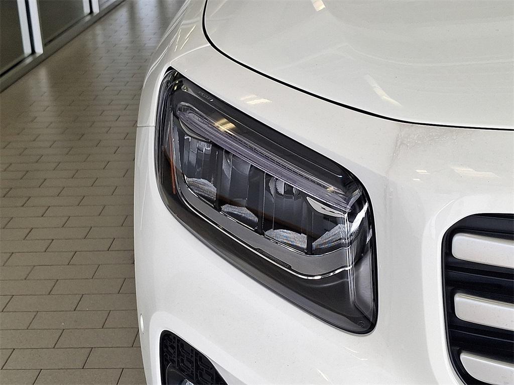 new 2026 Mercedes-Benz GLB 250 car, priced at $51,460