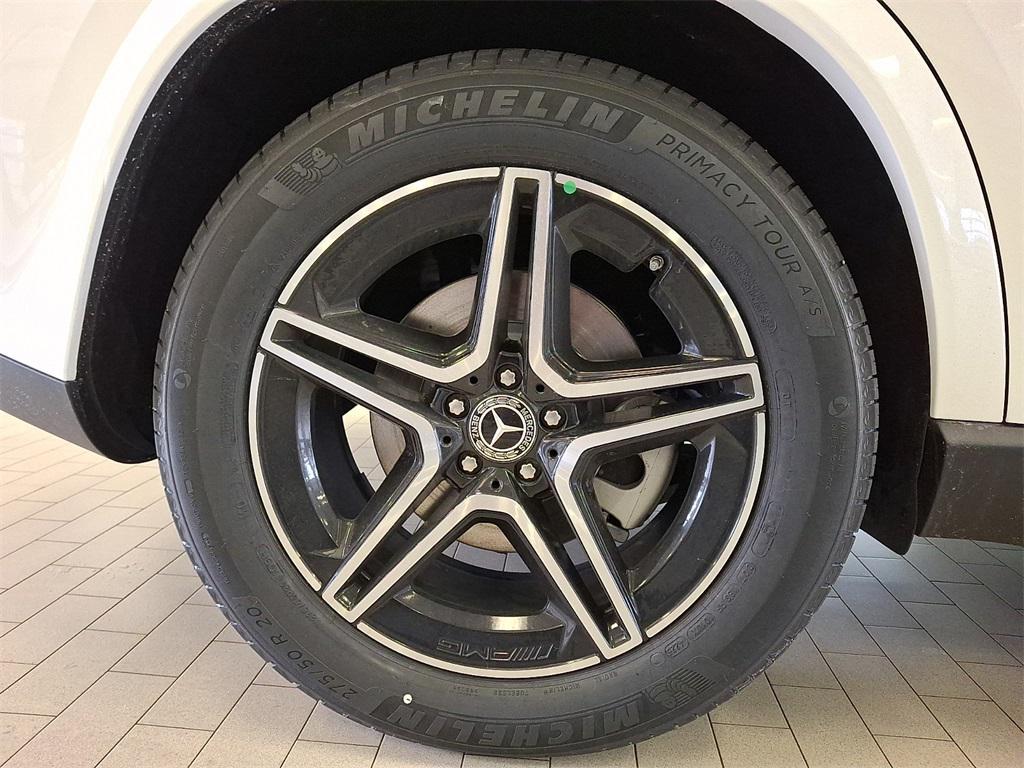 new 2026 Mercedes-Benz GLE 450 car, priced at $81,930