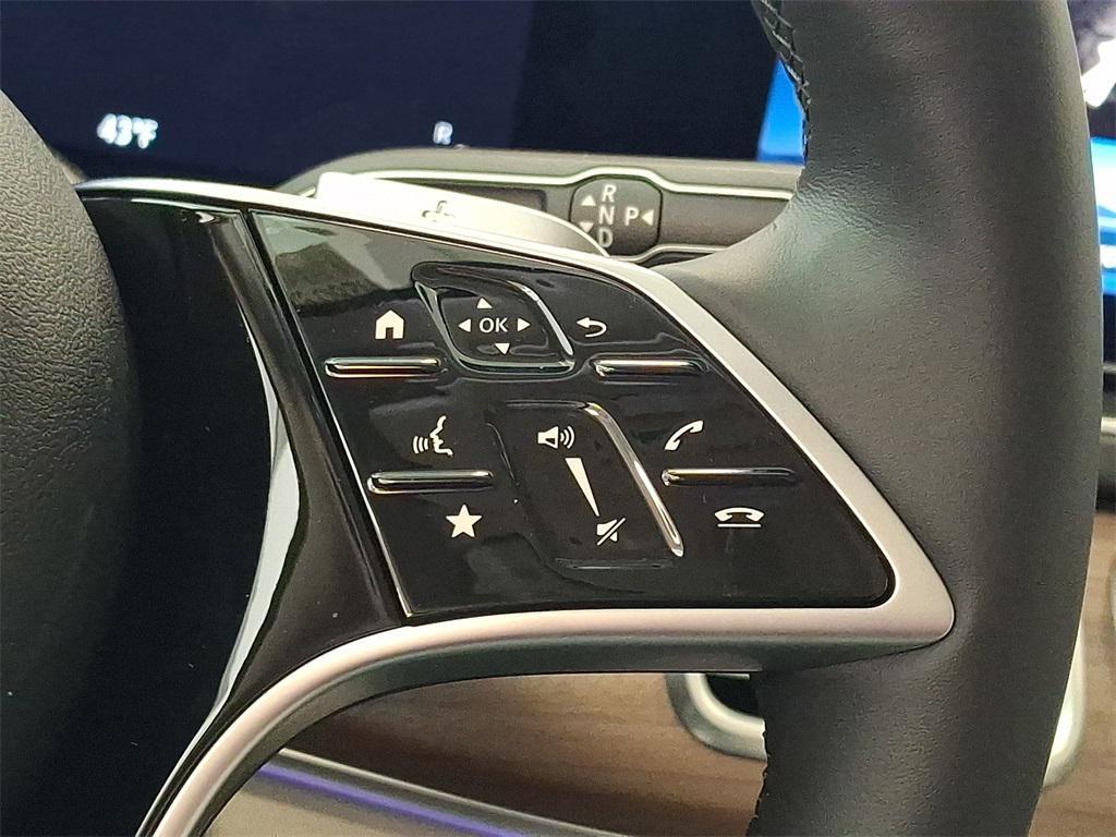 new 2026 Mercedes-Benz GLE 450 car, priced at $81,930