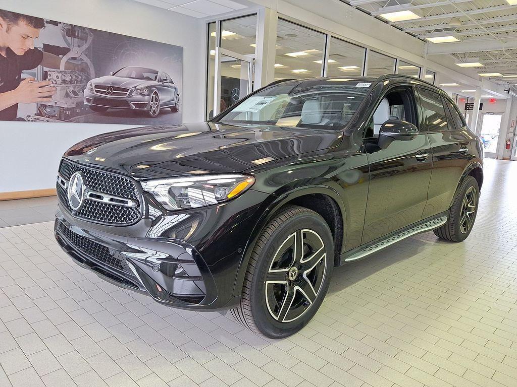 new 2026 Mercedes-Benz GLC 300 car, priced at $64,370