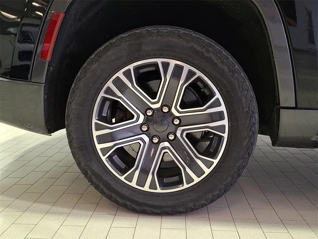 used 2022 Jeep Wagoneer car, priced at $40,899