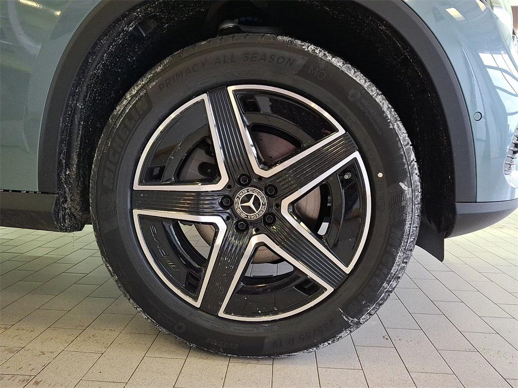 new 2026 Mercedes-Benz GLC 300 car, priced at $58,585