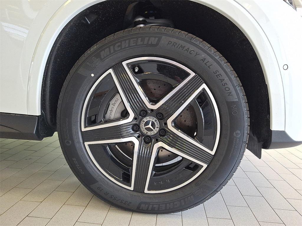 new 2026 Mercedes-Benz GLC 300 car, priced at $64,920