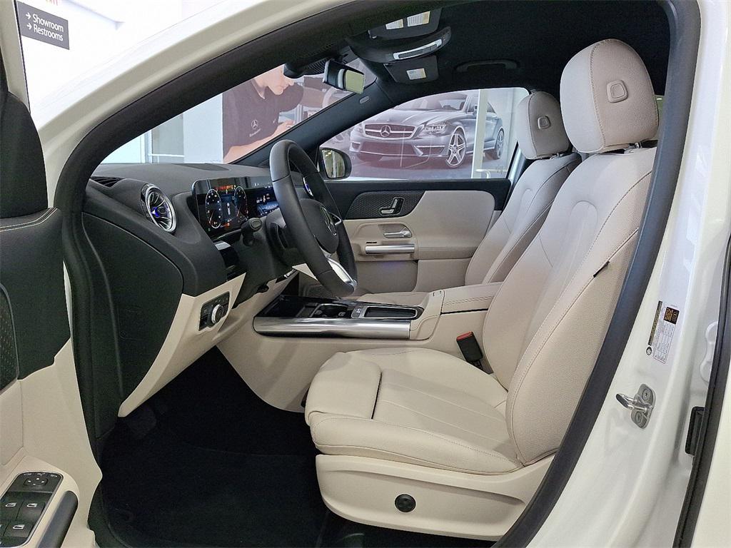 used 2025 Mercedes-Benz GLA 250 car, priced at $41,899