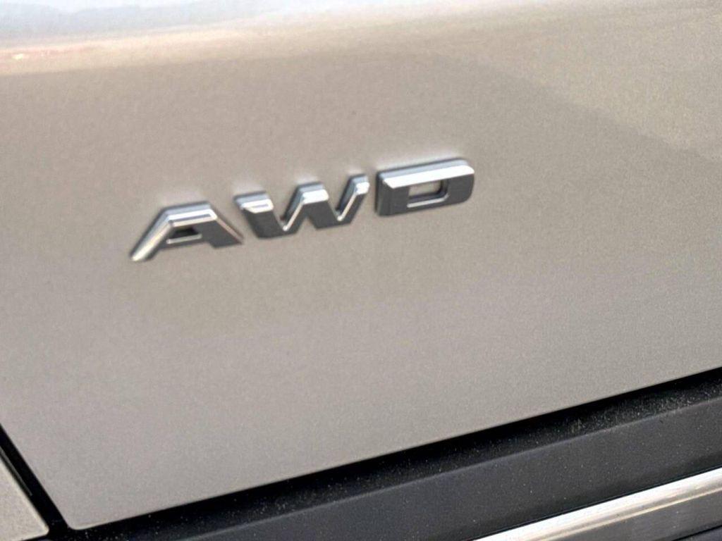 used 2020 Cadillac XT5 car, priced at $18,995