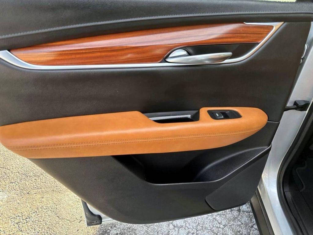 used 2020 Cadillac XT5 car, priced at $18,995