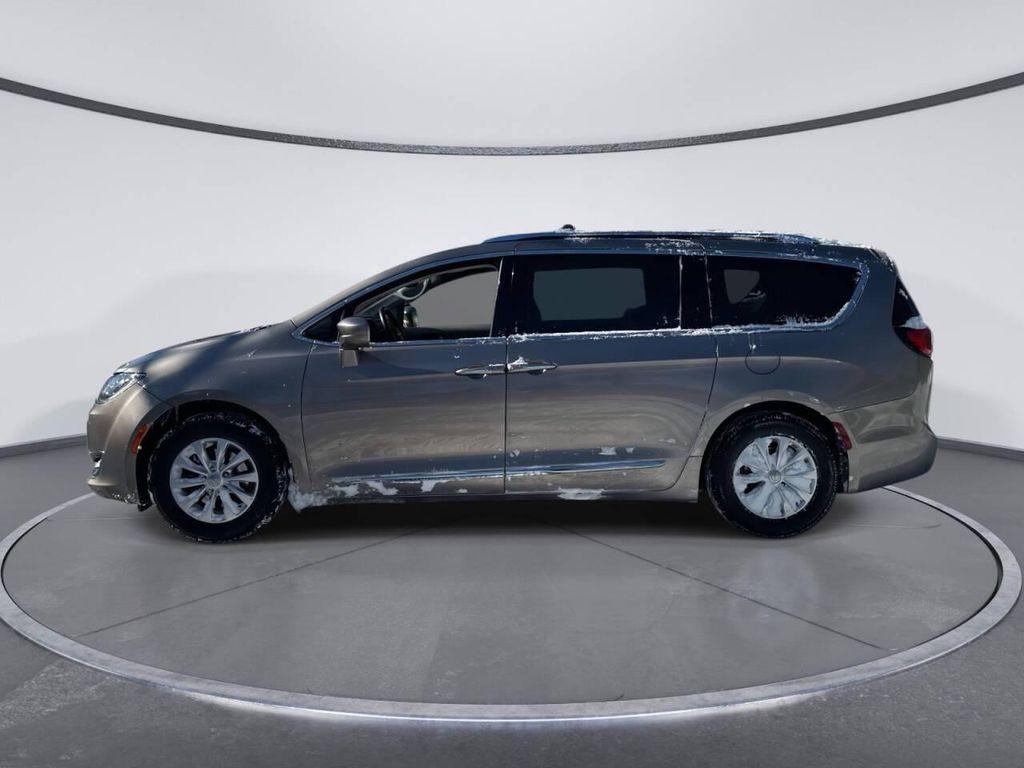 used 2018 Chrysler Pacifica car, priced at $13,995