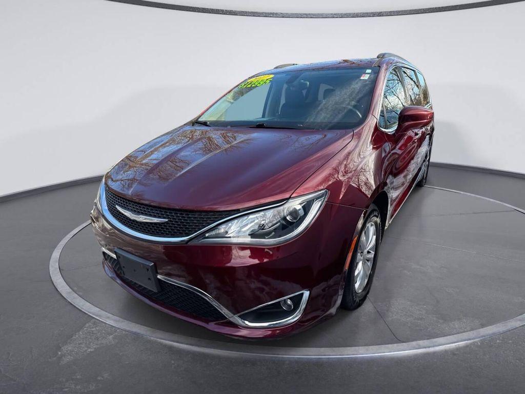 used 2017 Chrysler Pacifica car, priced at $12,995