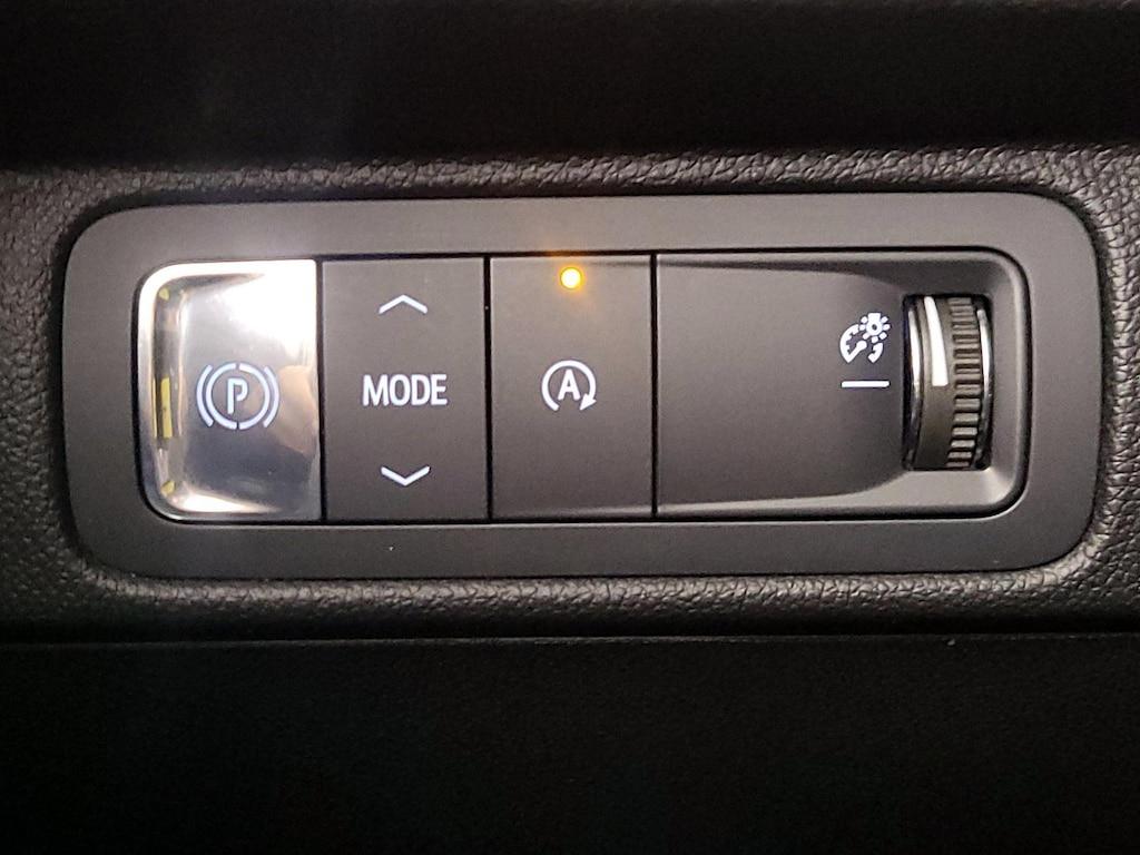 used 2024 Chevrolet Traverse car, priced at $36,998