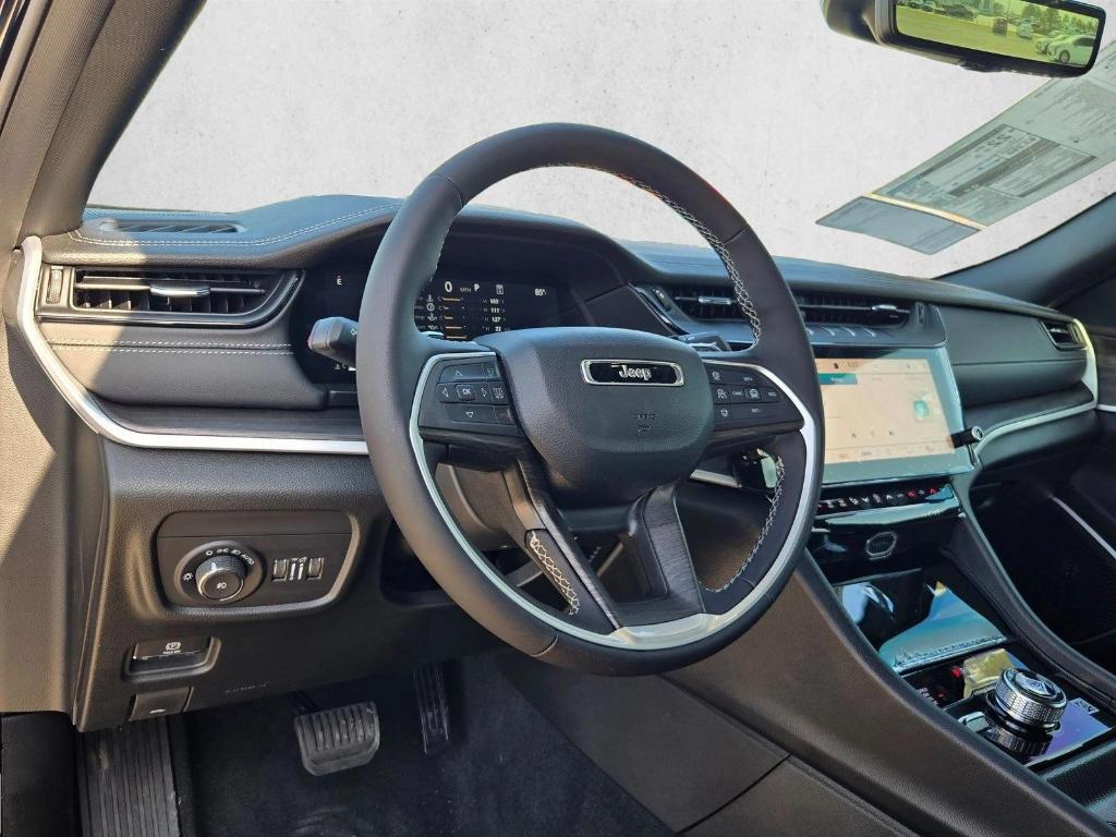 new 2026 Jeep Grand Cherokee car, priced at $46,626
