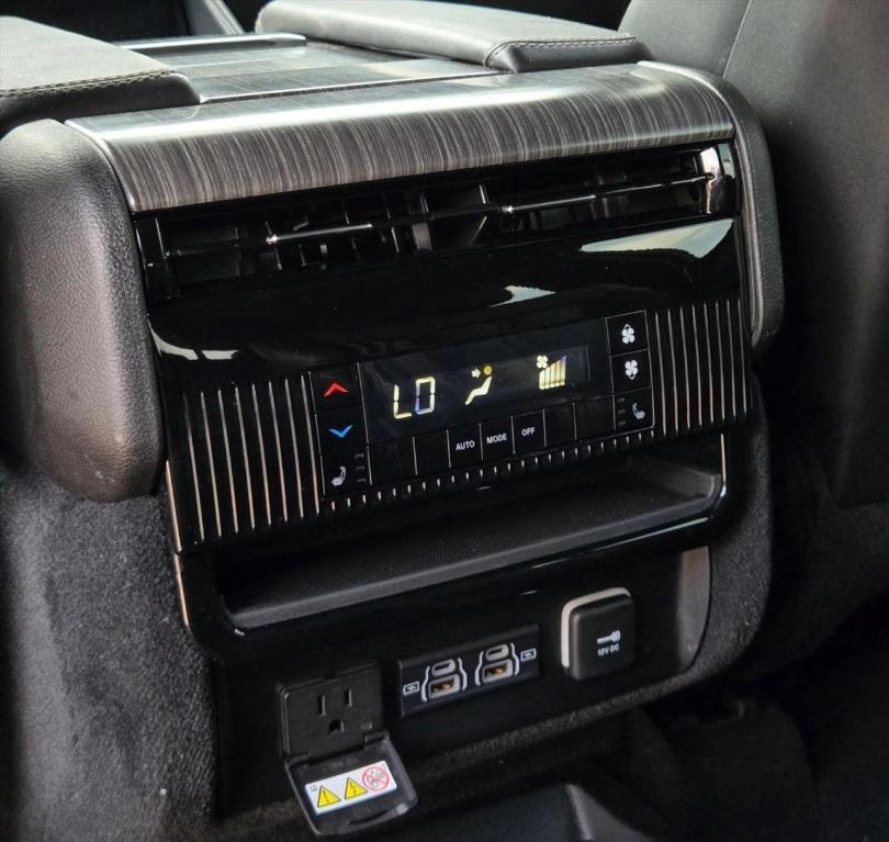 used 2024 Jeep Wagoneer car, priced at $40,321