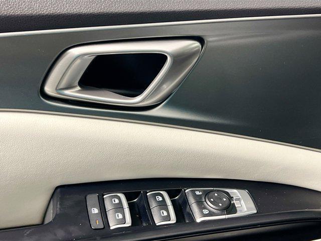 used 2023 Kia Carnival car, priced at $22,679