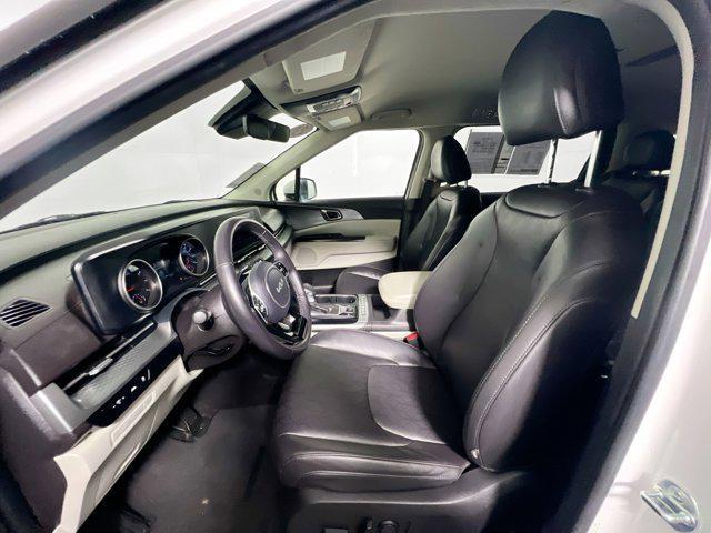 used 2023 Kia Carnival car, priced at $22,679