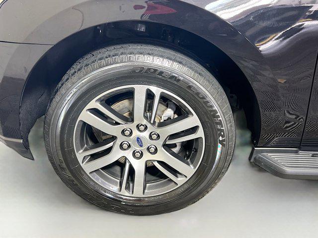 used 2024 Ford Expedition car, priced at $40,608