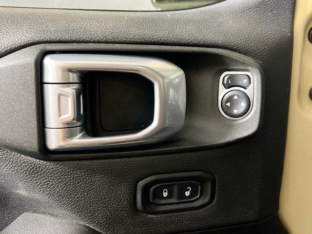 used 2021 Jeep Gladiator car, priced at $33,250