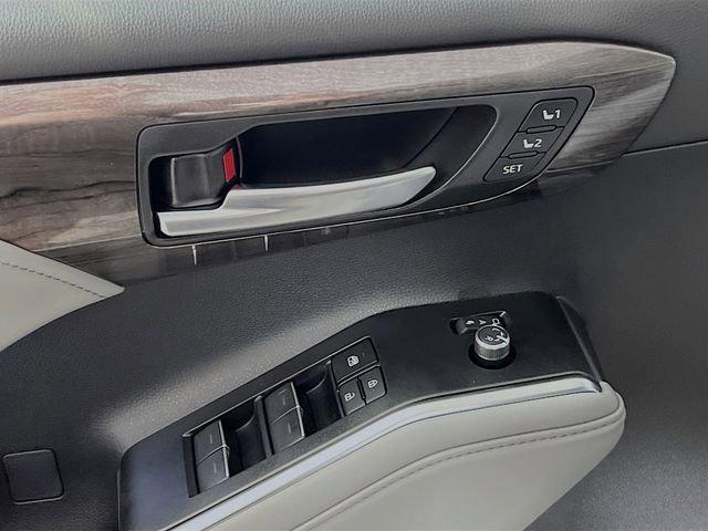 new 2026 Toyota Highlander car, priced at $52,653