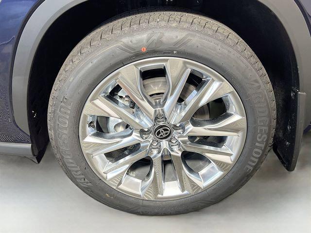 new 2026 Toyota Highlander car, priced at $52,653