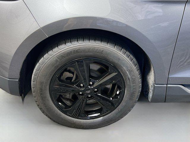 used 2024 Ford Edge car, priced at $24,587