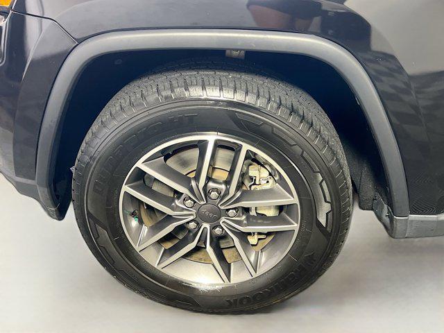 used 2022 Jeep Grand Cherokee car, priced at $25,495