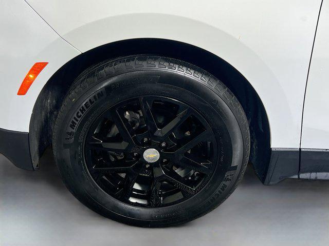 used 2024 Chevrolet Equinox car, priced at $17,725