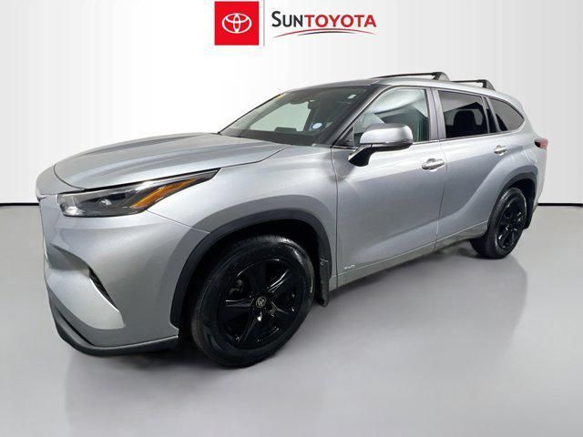 used 2023 Toyota Highlander Hybrid car, priced at $28,679