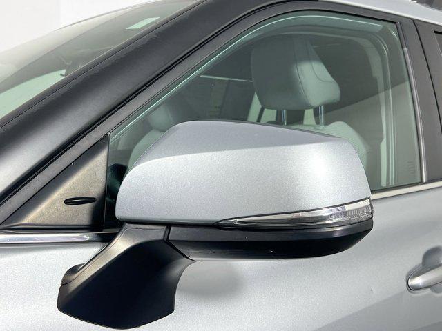 used 2023 Toyota Highlander Hybrid car, priced at $28,679