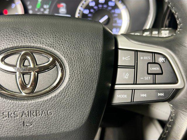 used 2022 Toyota Highlander car, priced at $29,350