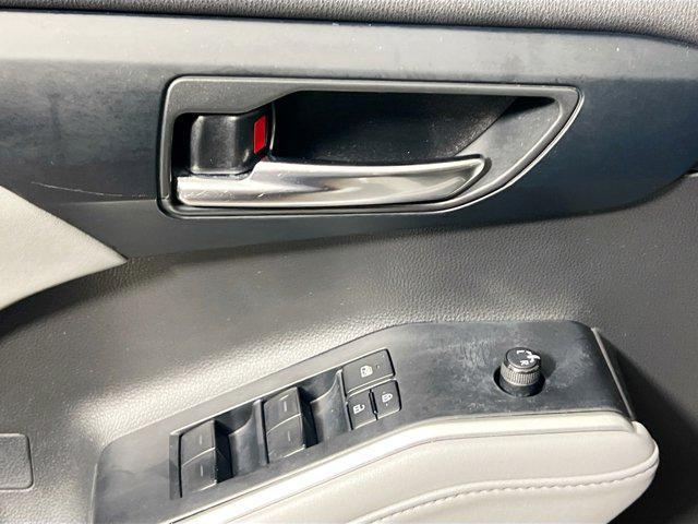 used 2022 Toyota Highlander car, priced at $29,350