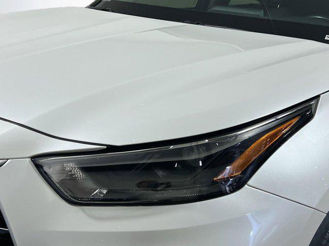 used 2022 Toyota Highlander car, priced at $29,350