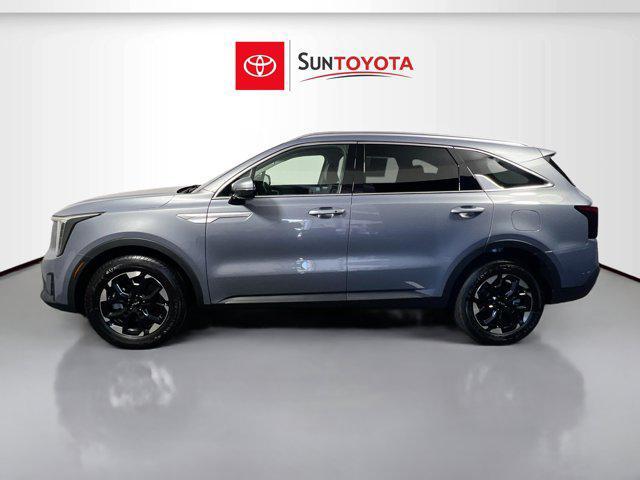 used 2024 Kia Sorento car, priced at $24,347