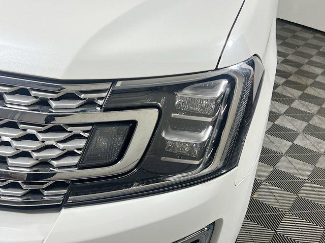 used 2021 Ford Expedition car, priced at $37,354