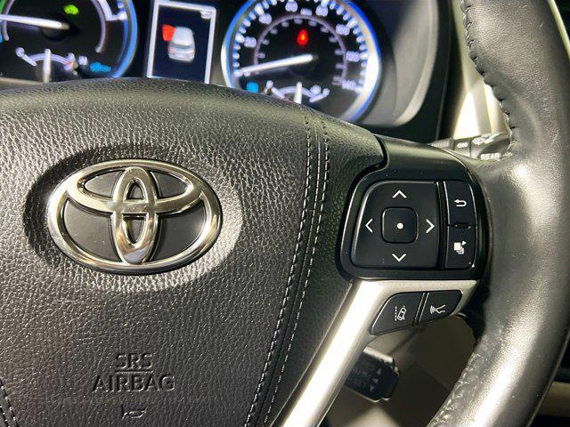 used 2019 Toyota Highlander Hybrid car, priced at $24,975