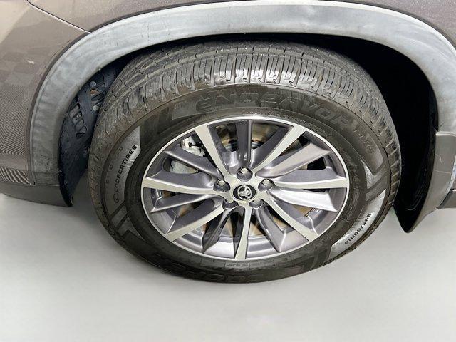 used 2019 Toyota Highlander Hybrid car, priced at $24,975