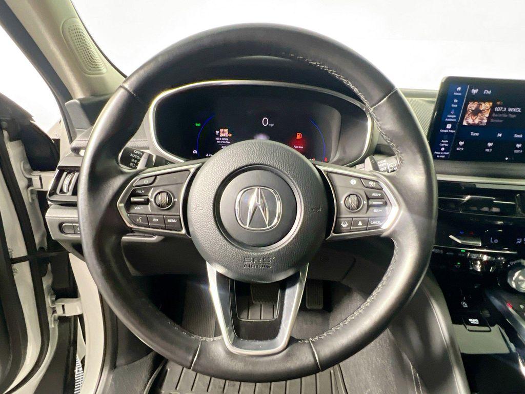 used 2025 Acura MDX car, priced at $43,987