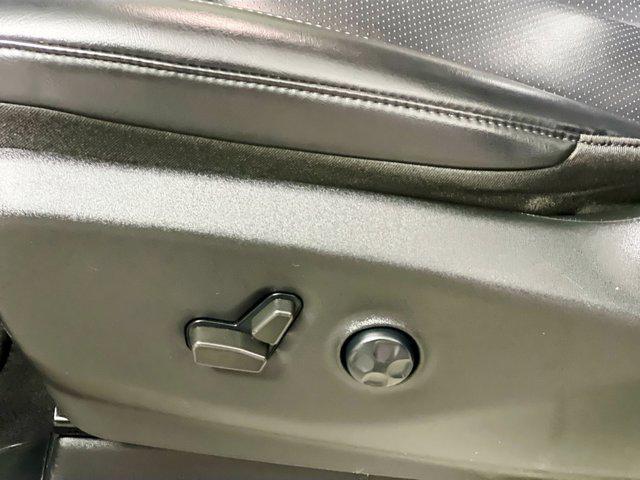 used 2023 Chrysler Pacifica car, priced at $20,925