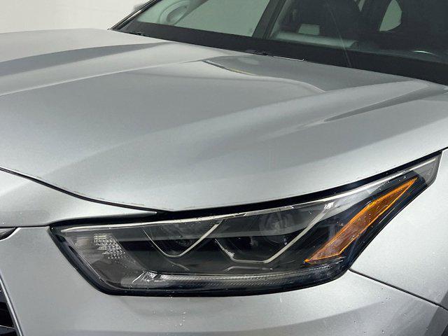 used 2023 Toyota Highlander Hybrid car, priced at $40,455