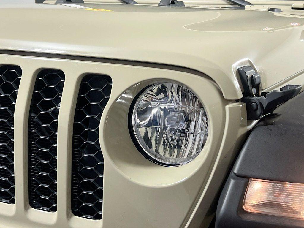used 2020 Jeep Gladiator car, priced at $25,989