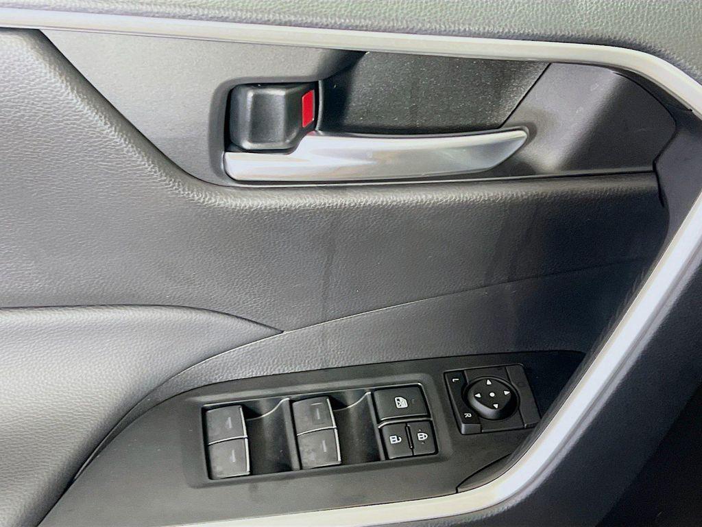 used 2025 Toyota RAV4 car